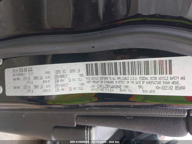 1C4PJLCB3HW643042 Jeep Cherokee Latitude Fwd