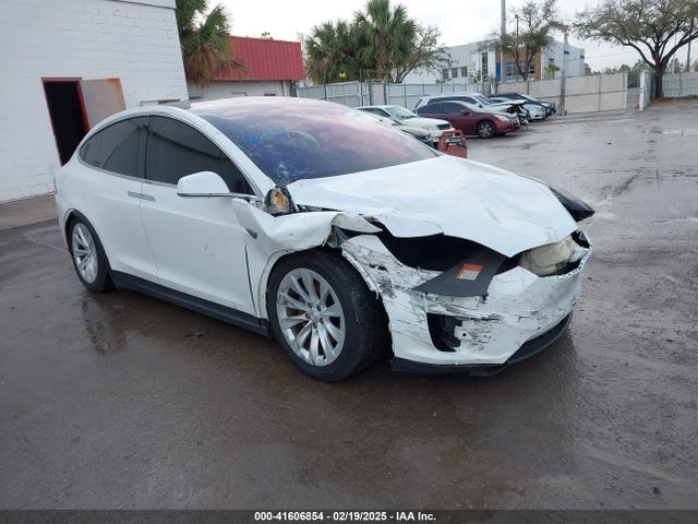 2016 TESLA MODEL X 5YJXCAE26GF004023 Photo 0