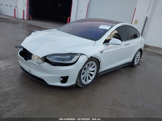 2016 TESLA MODEL X 5YJXCAE26GF004023 Photo 1