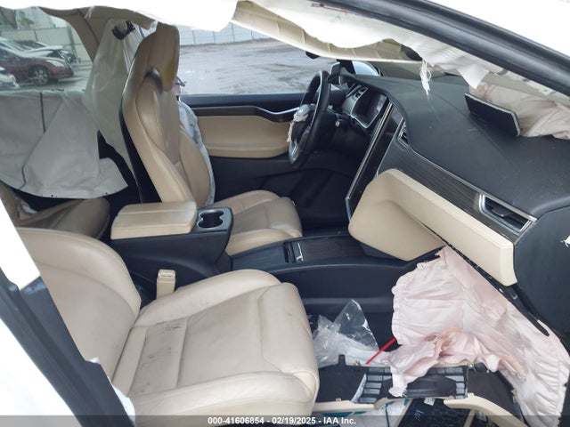 2016 TESLA MODEL X 5YJXCAE26GF004023 Photo 4