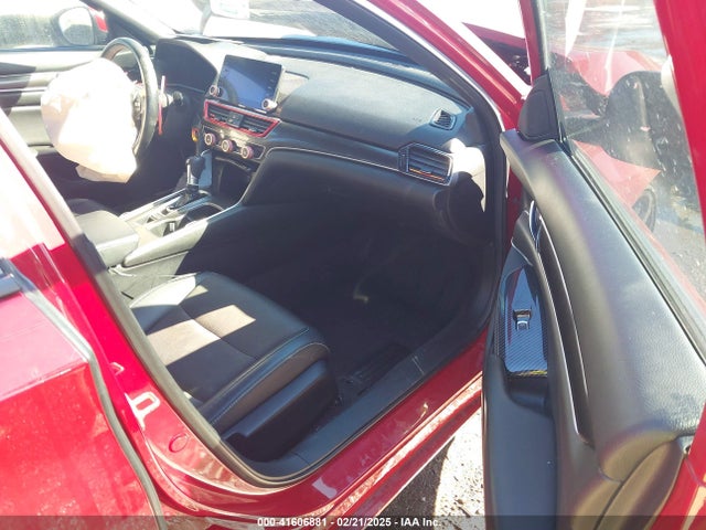1HGCV1F33JA182747 Honda Accord Sport