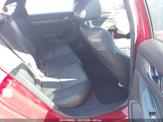 1HGCV1F33JA182747 Honda Accord Sport