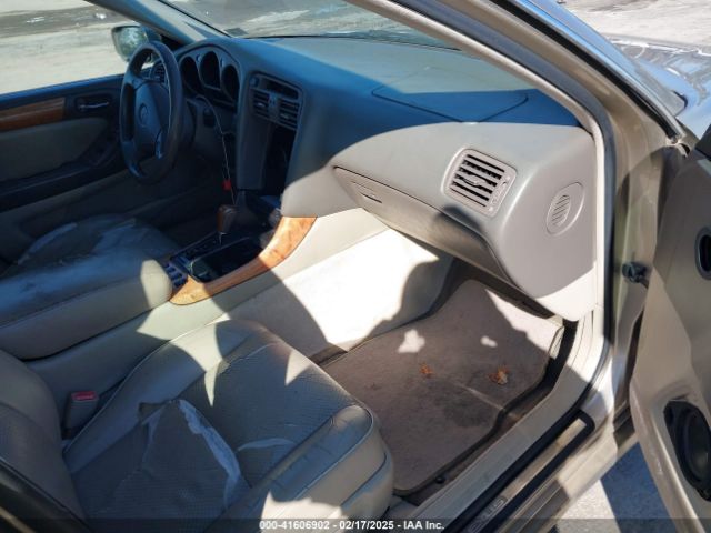 2000 LEXUS GS 400 JT8BH68X9Y0023843 Photo 4