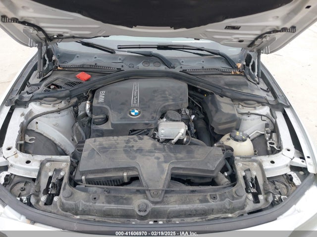 WBA8A9C59GK617775 BMW 320i