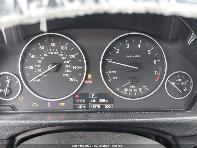 WBA8A9C59GK617775 BMW 320i