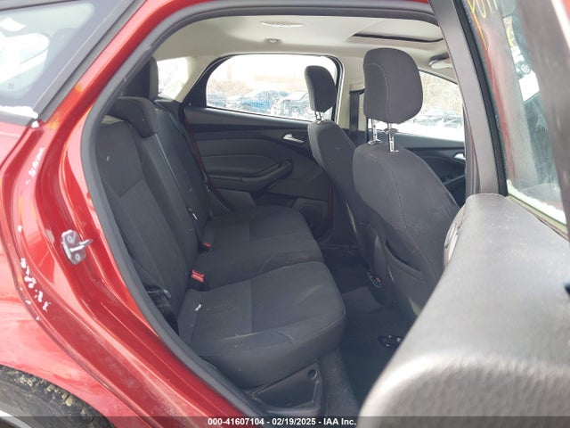 1FADP3M23JL292517 Ford FOCUS SEL