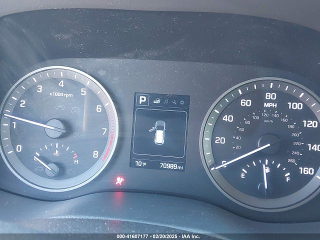 KM8J33A49HU332341 Hyundai TUCSON SE