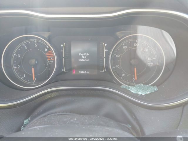 1C4PJLLB7LD561240 Jeep Cherokee Altitude Fwd