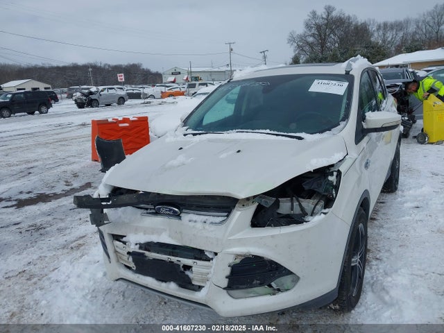 1FMCU9J91GUB84625 Ford Escape Titanium