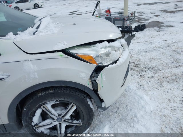 1FMCU9J91GUB84625 Ford Escape Titanium