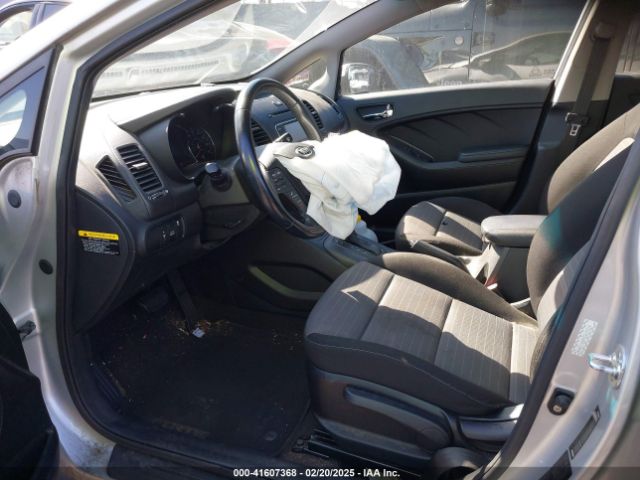 KNAFX5A89G5619214 KIA FORTE EX
