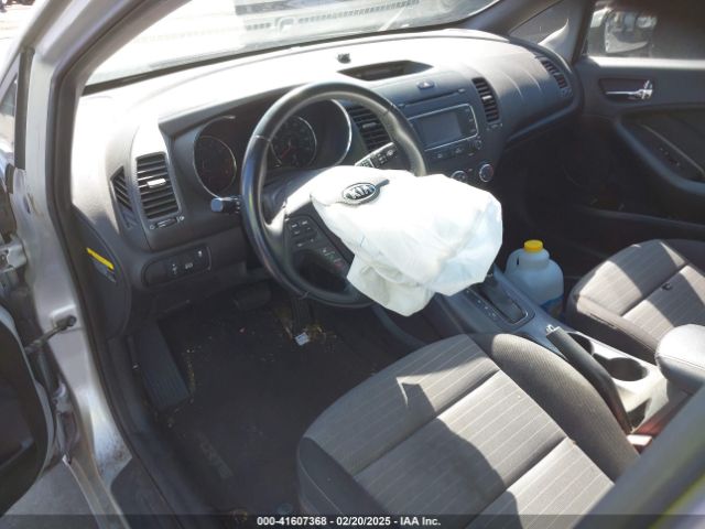 KNAFX5A89G5619214 KIA FORTE EX