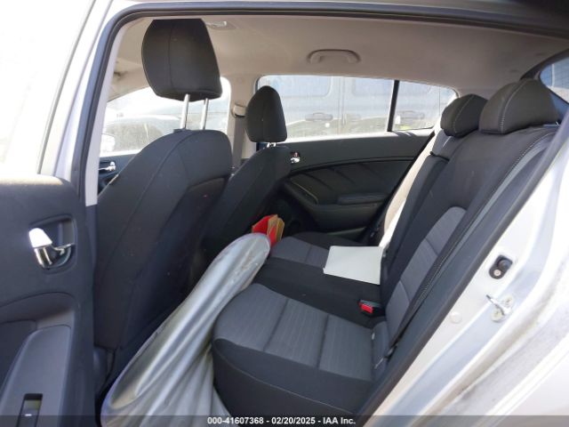 KNAFX5A89G5619214 KIA FORTE EX