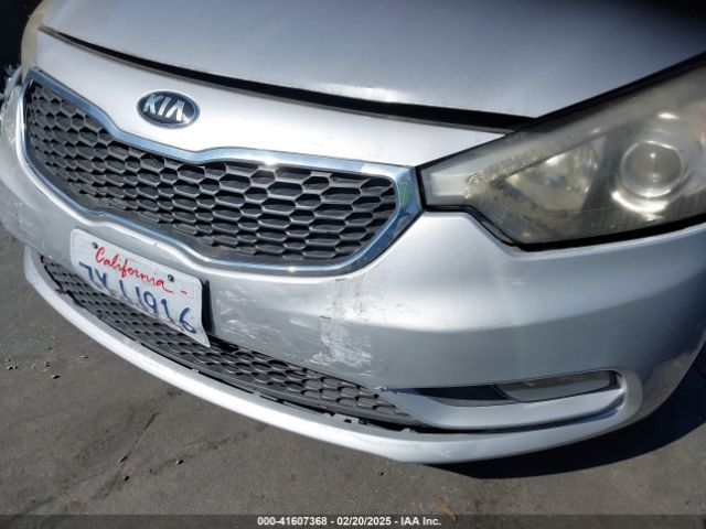 KNAFX5A89G5619214 KIA FORTE EX