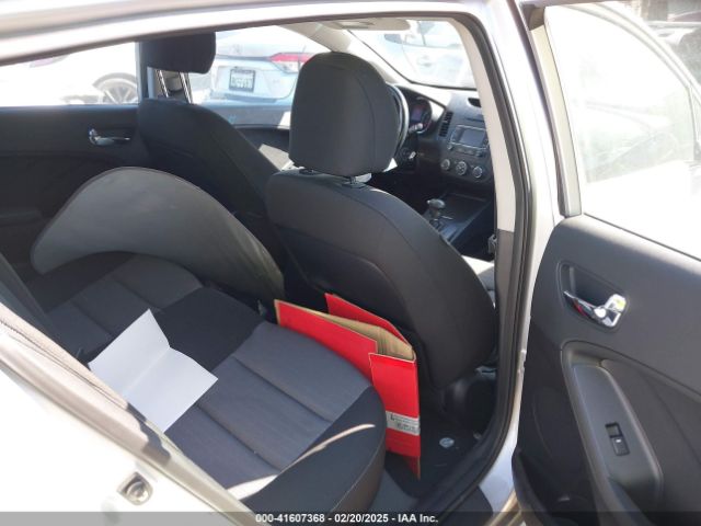 KNAFX5A89G5619214 KIA FORTE EX