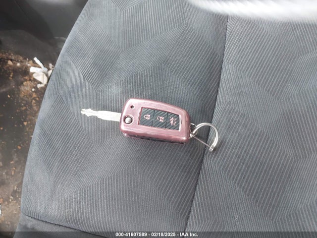 Nissan ROGUE S 2015 KNMAT2MV1FP592229 Image 11