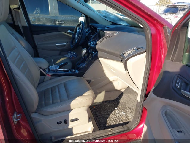 1FMCU9J90FUB01331 Ford Escape Titanium