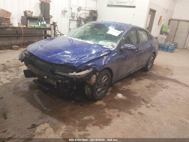 KMHLM4DJ0RU109751 Hyundai Elantra Hybrid Blue