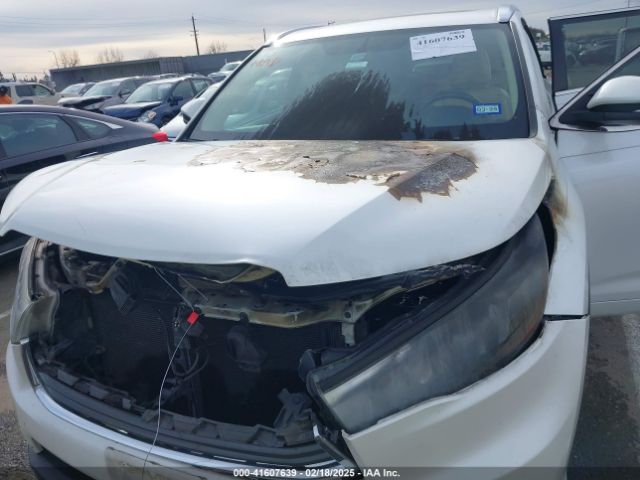 5TDJKRFH1GS320094 Toyota Highlander Xle V6