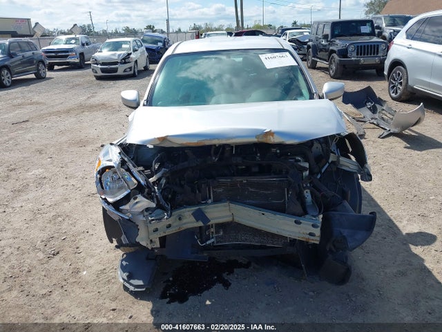 3N1CN7AP9KL839219 Nissan Versa 1.6 Sv
