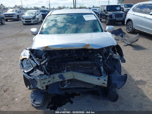 3N1CN7AP9KL839219 Nissan Versa 1.6 Sv
