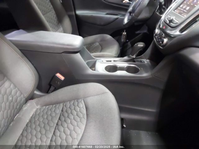 3GNAXUEV2MS136079 Chevrolet Equinox Awd Lt