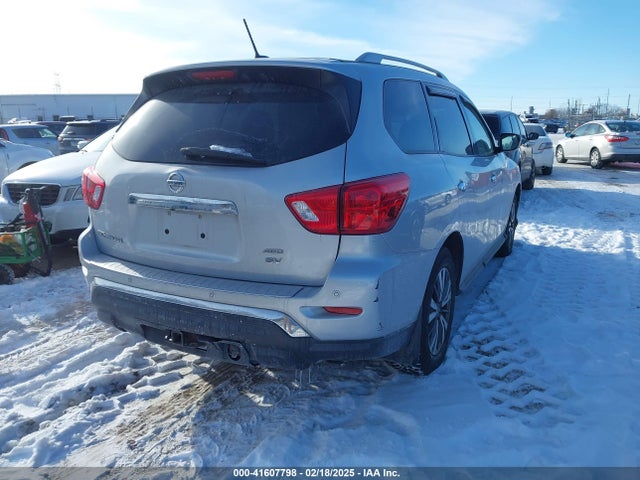 5N1DR2MM9HC678395 Nissan Pathfinder Sv