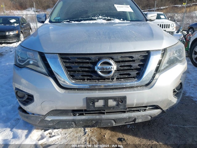 5N1DR2MM9HC678395 Nissan Pathfinder Sv