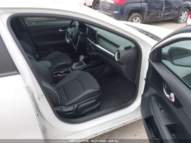 3KPF54ADXRE739563 KIA Forte Gt-line