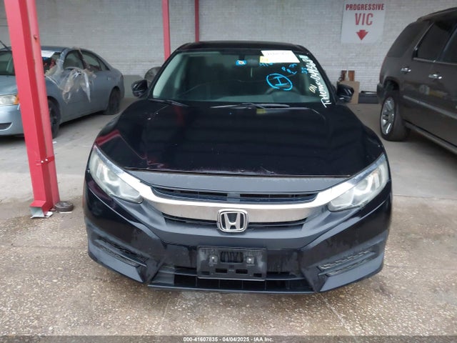 19XFC2F51GE049368 Honda Civic Lx