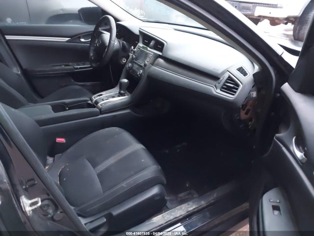 19XFC2F51GE049368 Honda Civic Lx