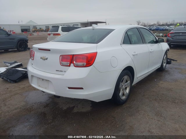 Chevrolet MALIBU 1LT 2015 1G11C5SL1FF285757 Image 4
