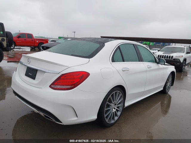 55SWF4JB4HU181230 Mercedes-Benz C 300 Luxury/sport