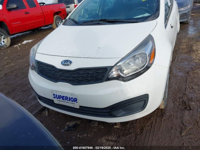 KNADM4A32F6515770 KIA RIO LX