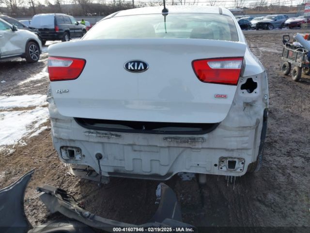 KNADM4A32F6515770 KIA RIO LX