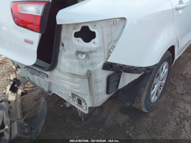 KNADM4A32F6515770 KIA RIO LX