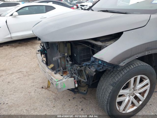 5TDZARFHXFS010904 Toyota Highlander Le