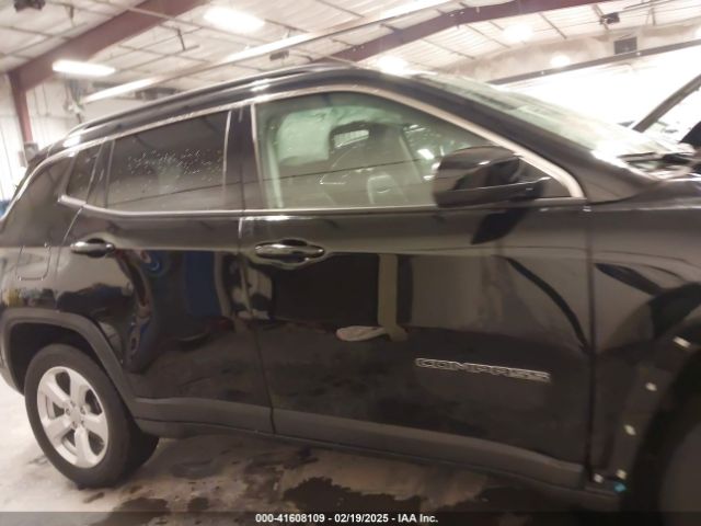 3C4NJDBB9NT134329 Jeep Compass Latitude 4x4
