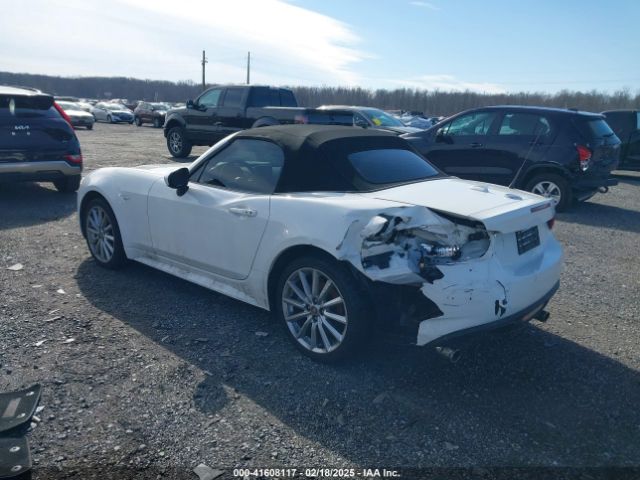 2020 FIAT 124 SPIDER JC1NFAEK9L0145379 Photo 2