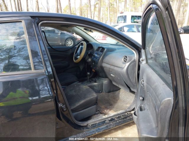 3N1CN7AP7FL837555 Nissan Versa 1.6 S