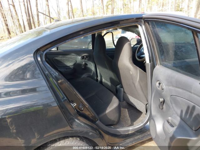 3N1CN7AP7FL837555 Nissan Versa 1.6 S