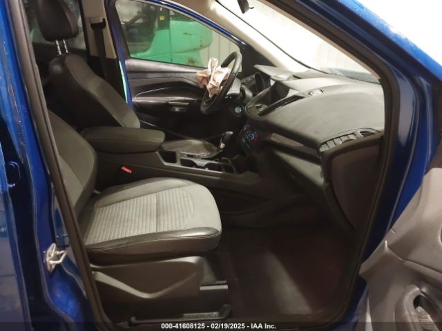 1FMCU0GD9HUA11878 Ford ESCAPE SE