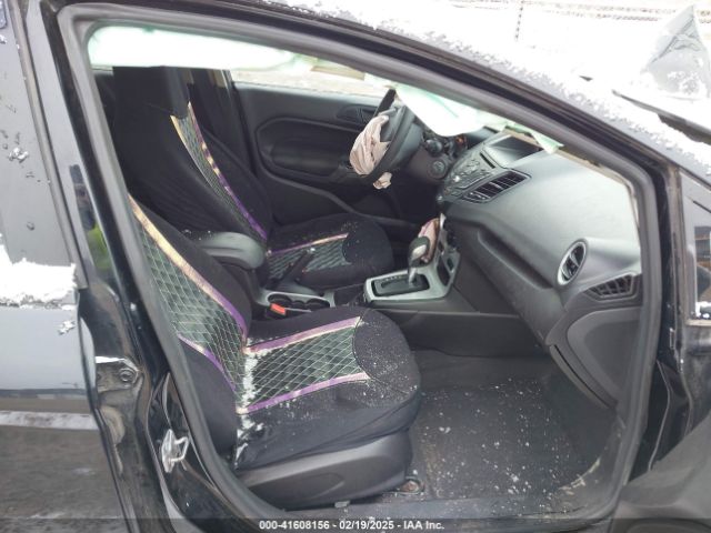 3FADP4BJ2HM138051 Ford FIESTA SE