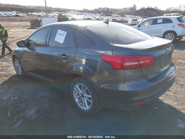 1FADP3F2XJL295508 Ford FOCUS SE
