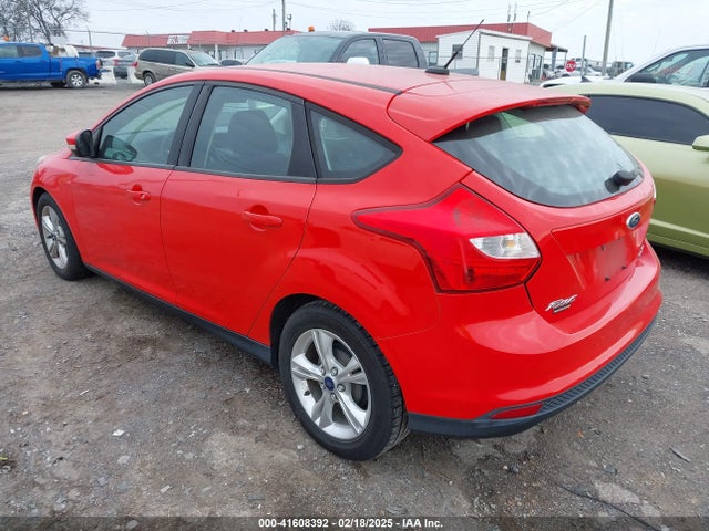 Ford FOCUS SE 2014 1FADP3K21EL283212 Image 3