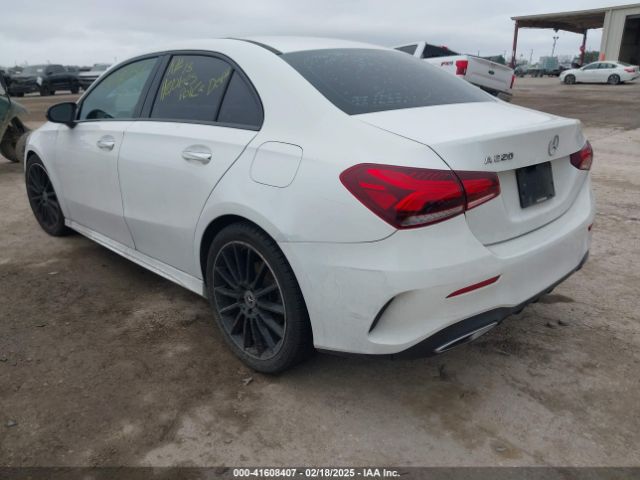 WDD3G4EB5KW012029 Mercedes-Benz A 220