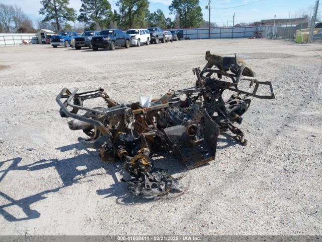 2023 CAN-AM OUTLANDER 3JBLWAU4XPJ000257 Photo 3