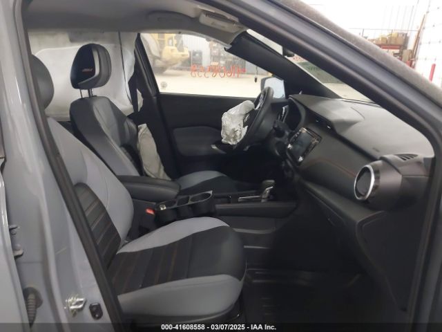 3N1CP5DV1RL533599 Nissan KICKS SR