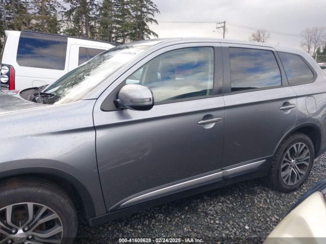 JA4AZ3A34HZ033833 Mitsubishi Outlander Se