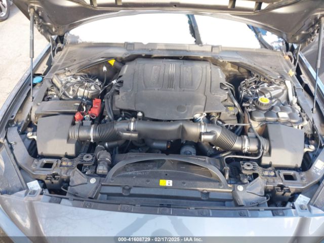 2018 JAGUAR XE SAJAM4FVXJCP21835 Photo 9